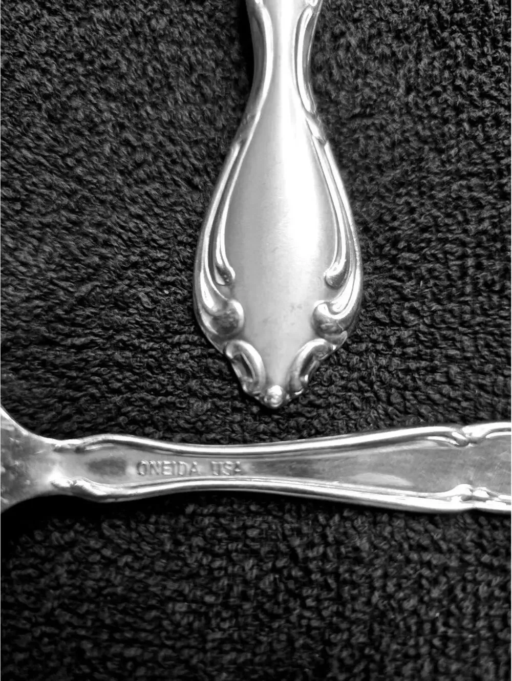 Vintage Stainless Steel Oneida Ornate Flatware Spoons Set of 5